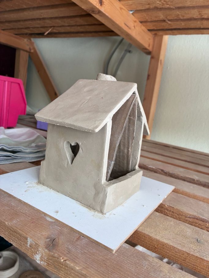 Futterhaus aus Plattentechnik